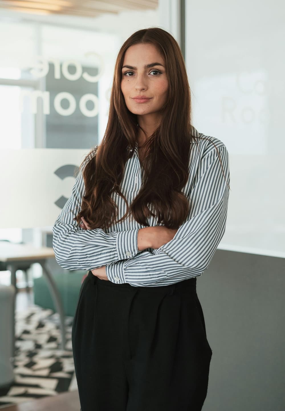 Agency operator reviewing performance across multiple Shopify stores